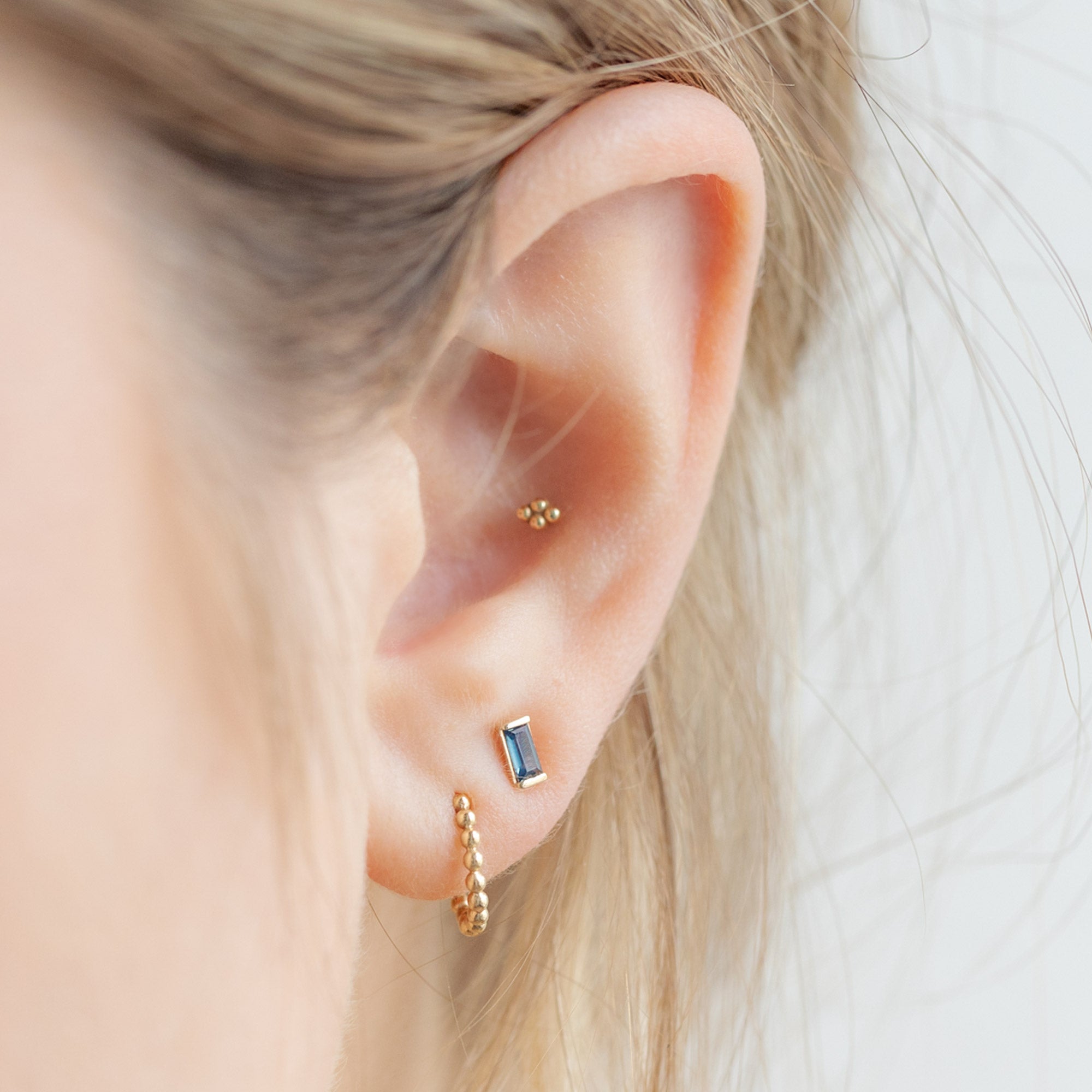 The Montana Sapphire Baguette Studs | Yellow Gold