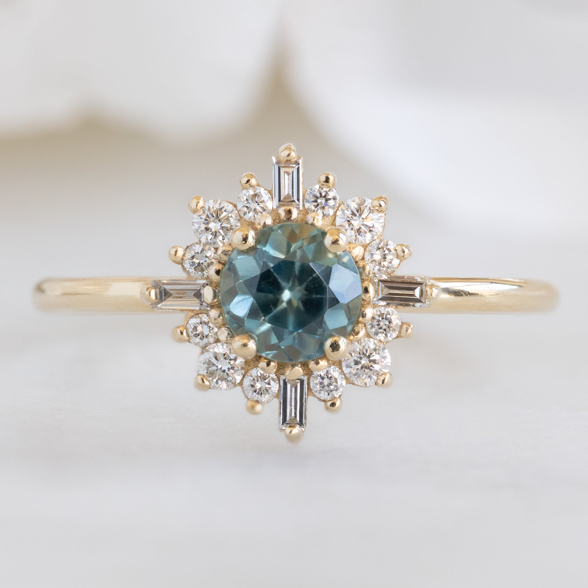 The Compass Ring | 0.81ct Round Blue Sapphire in 14K Yellow Gold