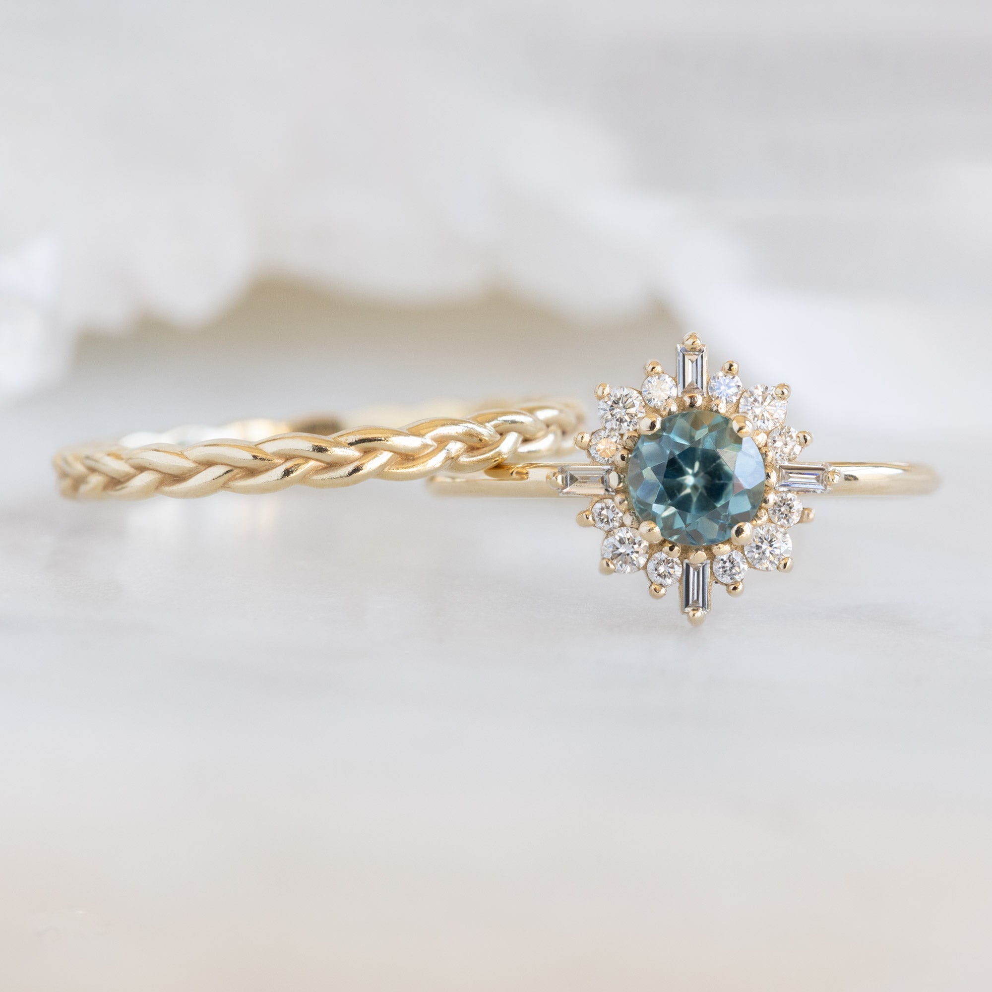 The Compass Ring | 0.81ct Round Blue Sapphire in 14K Yellow Gold