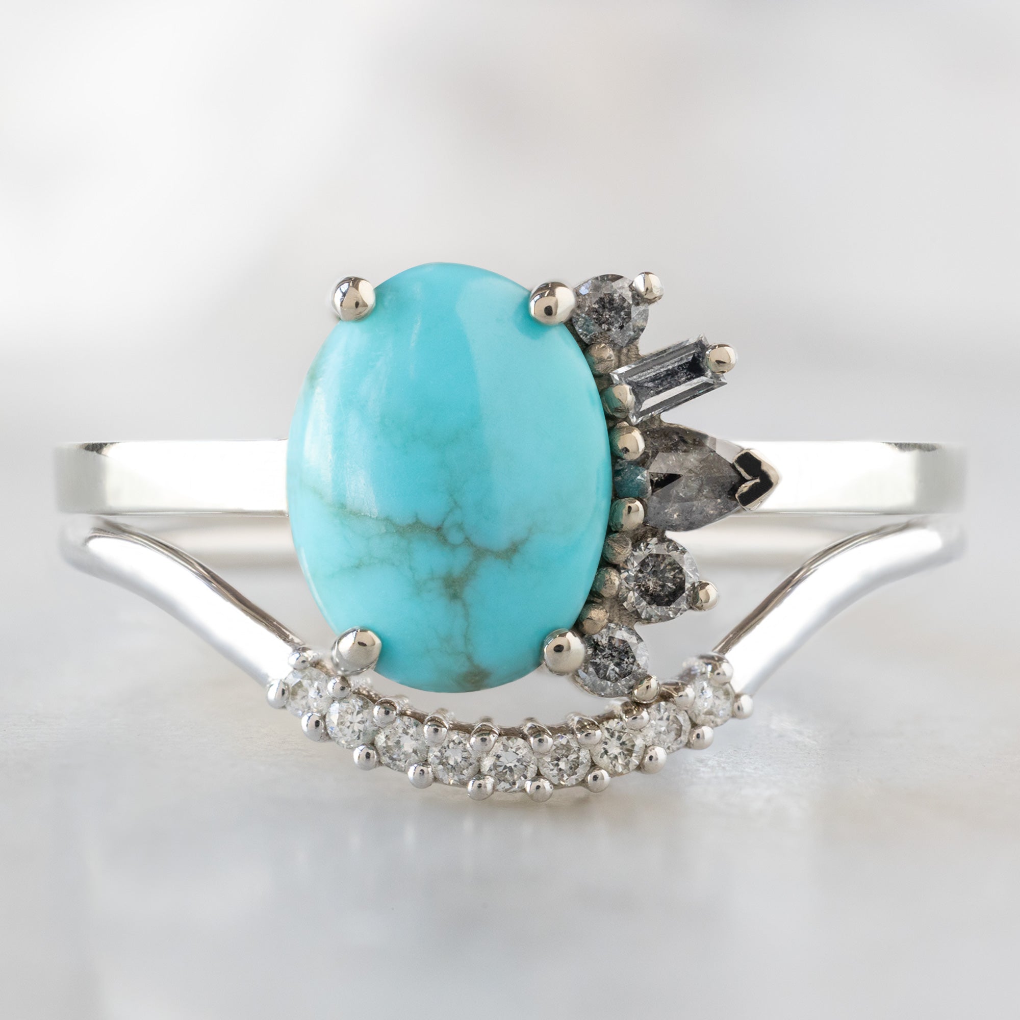 The Cluster Ring | 1.23ct Oval Turquoise in 14K White Gold