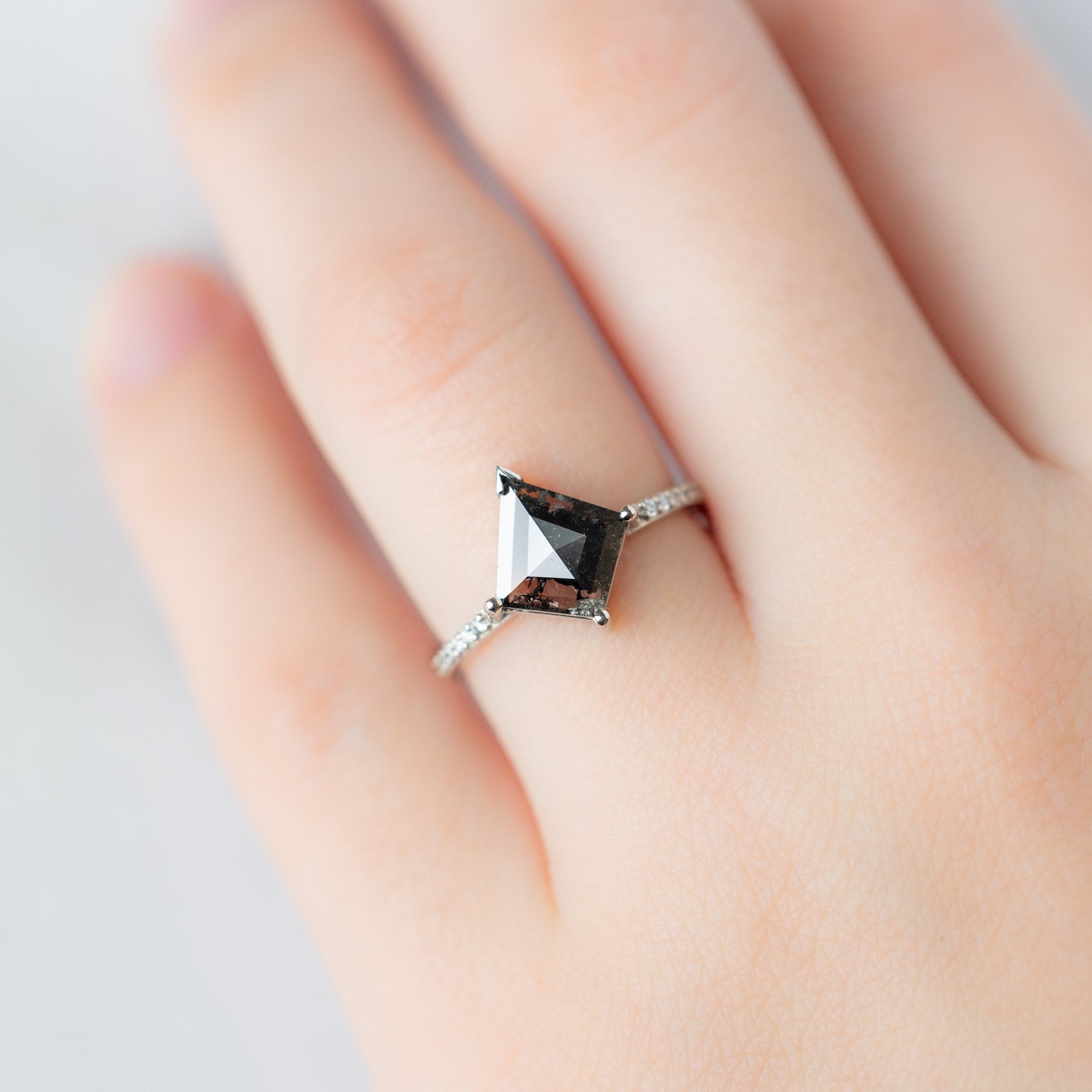 The Willow Ring with a 1.42ct Kite Salt and Pepper Diamond in 14K White Gold on Model