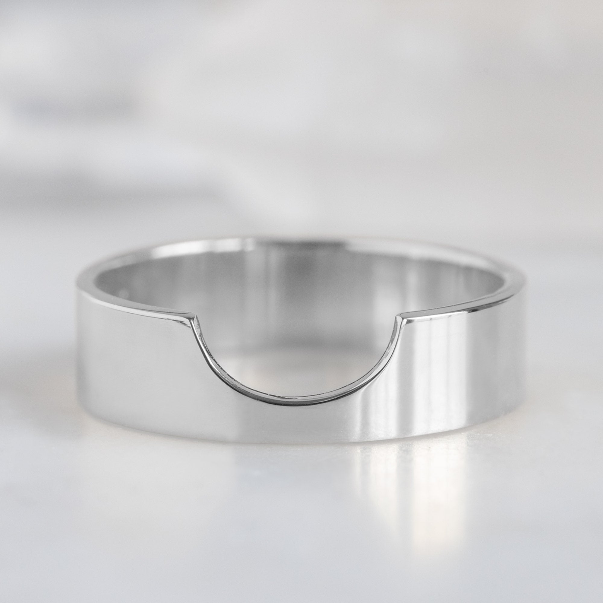 The Gold Arc Wedding Band | Yellow, Rose or White Gold
