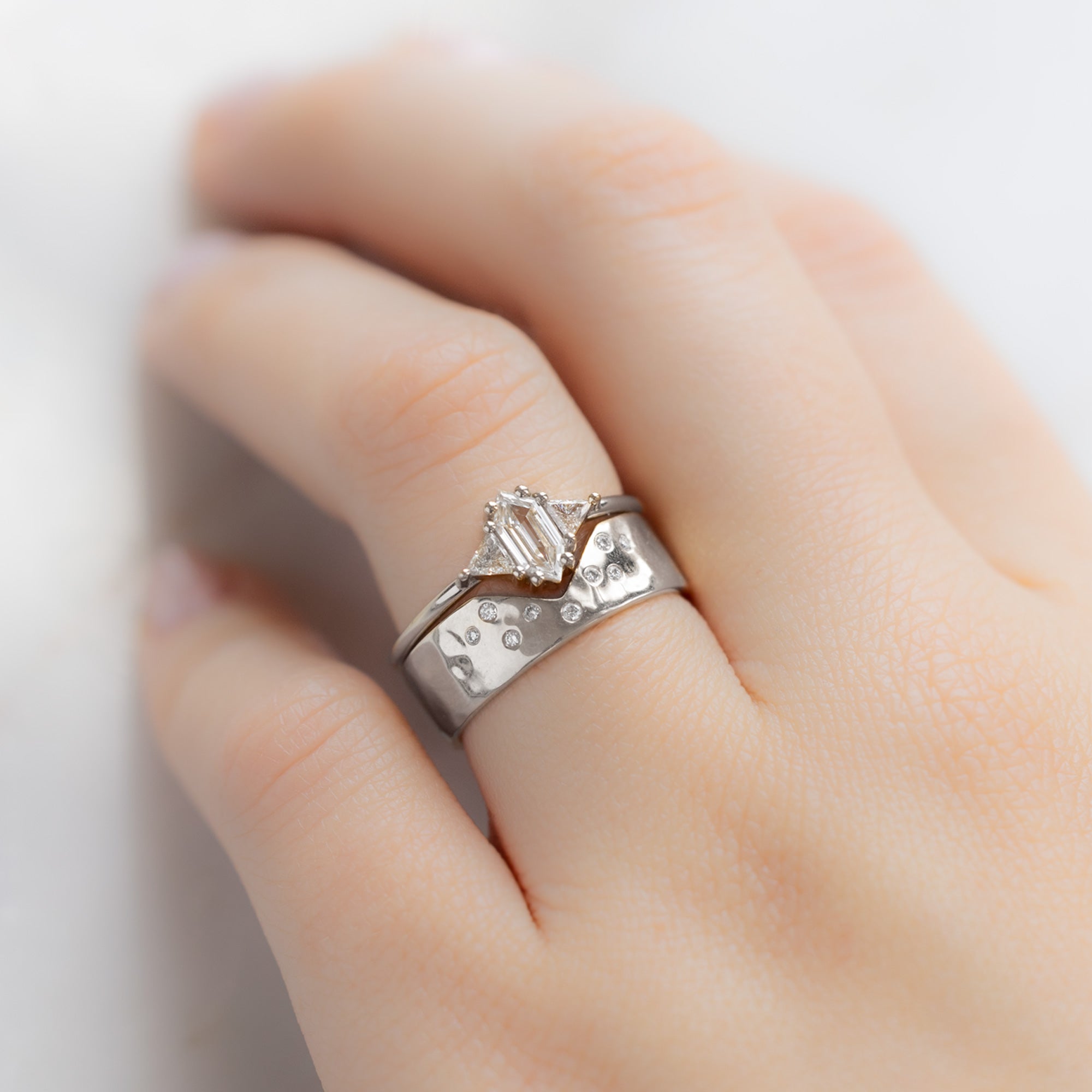 Constellation Peak Stacking Band | Yellow, Rose or White Gold