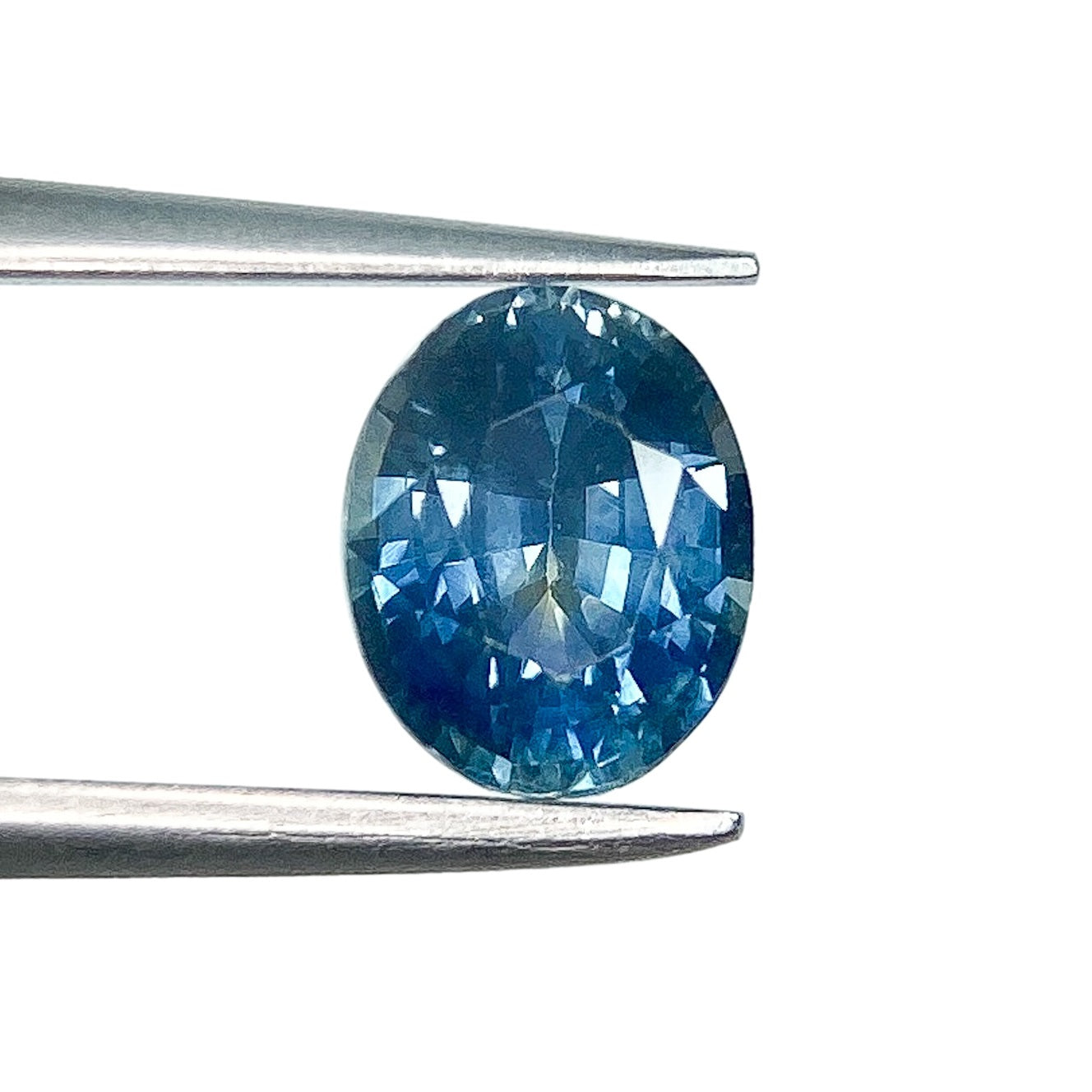 1.09ct | Brilliant Cut Oval Shape Blue Montana Sapphire
