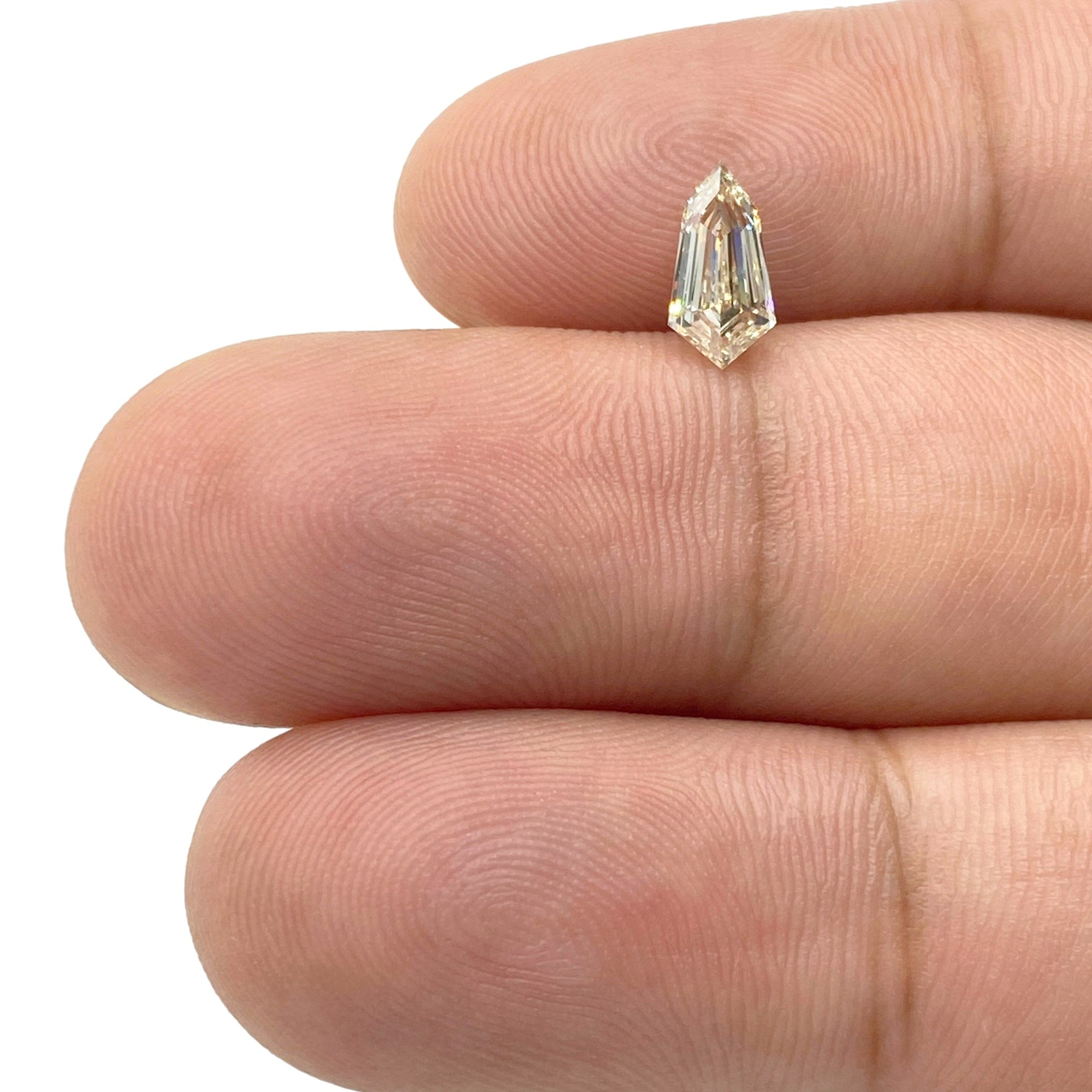 DIAMOND VAULT CHAMPAGNE & COGNAC DIAMOND 0.72ct | Champagne VVS Kite Shape Step Cut Diamond