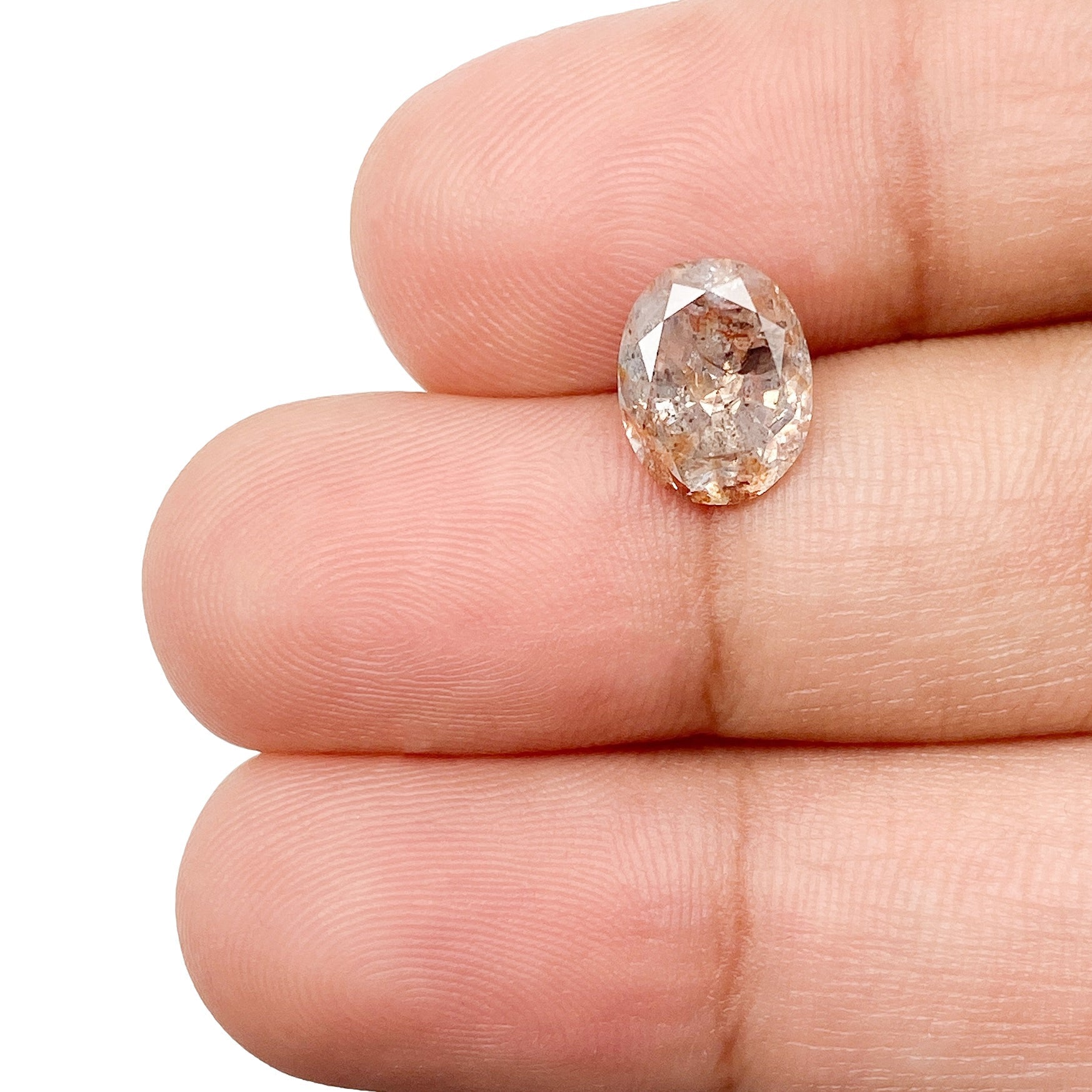 DIAMOND VAULT RUSTIC DIAMOND 2.15ct | Rustic Reddish Gray Oval Shape Brilliant Cut Diamond