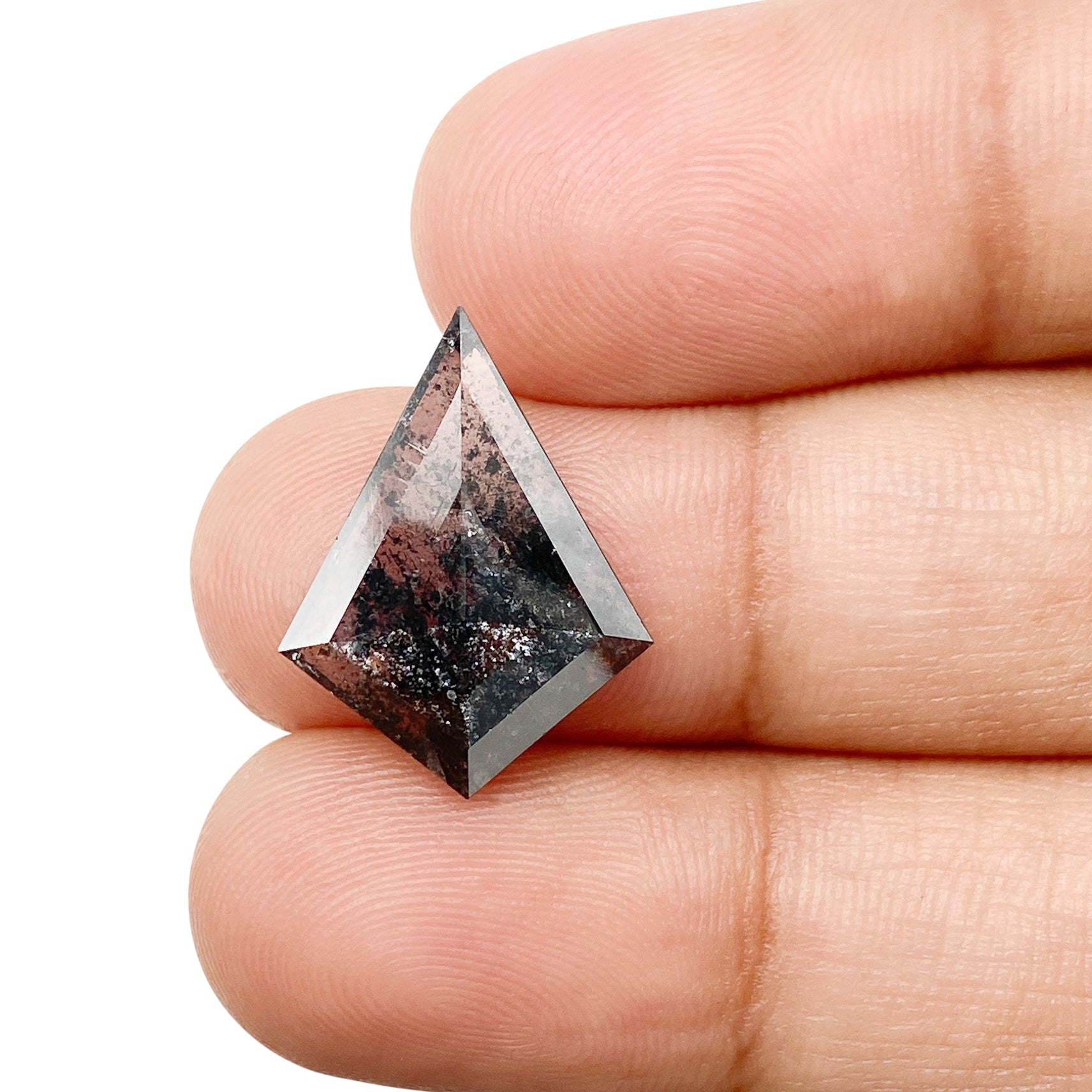 DIAMOND VAULT SALT & PEPPER DIAMOND 3.93ct | Salt & Pepper Kite Shape Rose Cut Diamond