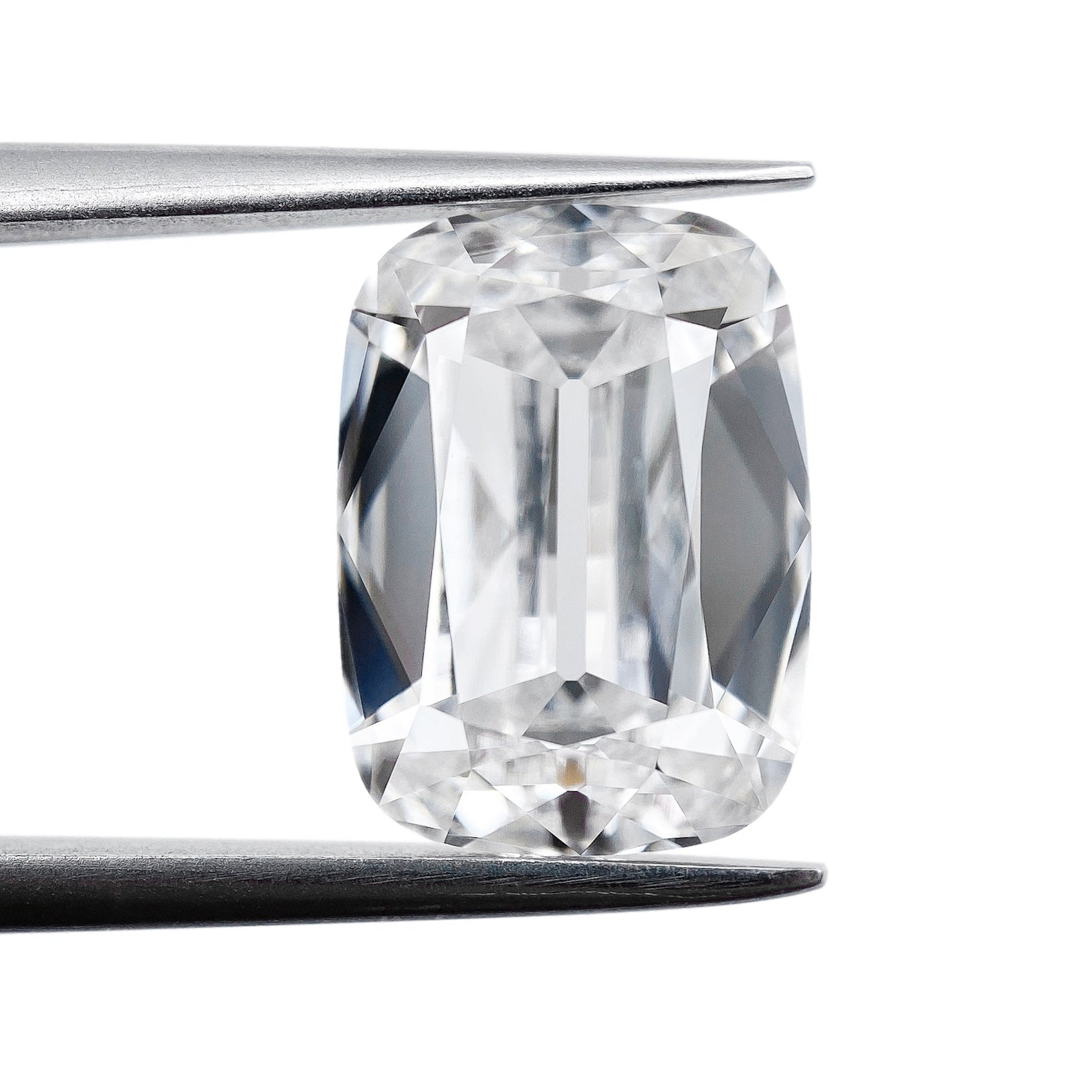 5.01ct | E/VVS2 Cushion Shape Old Mine Cut Lab Diamond (IGI)