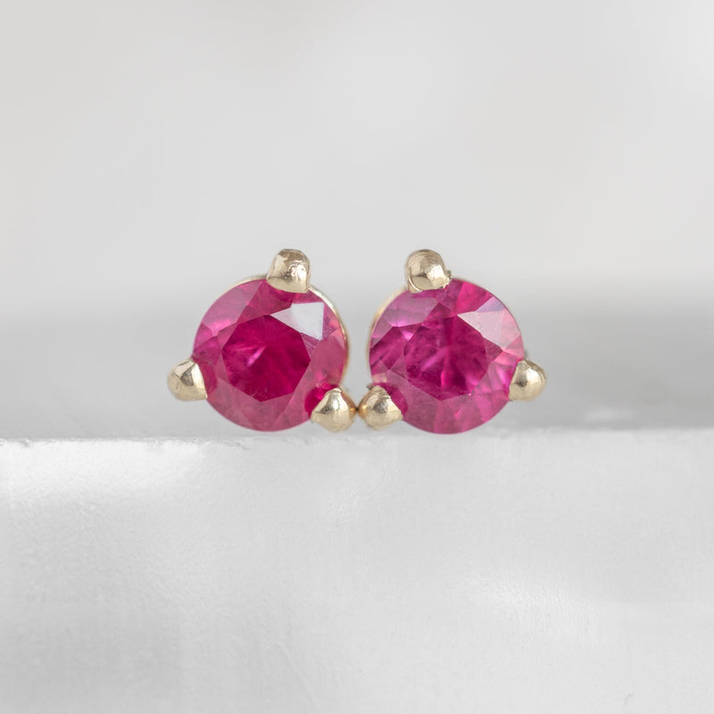 Pink ruby stud earrings deals