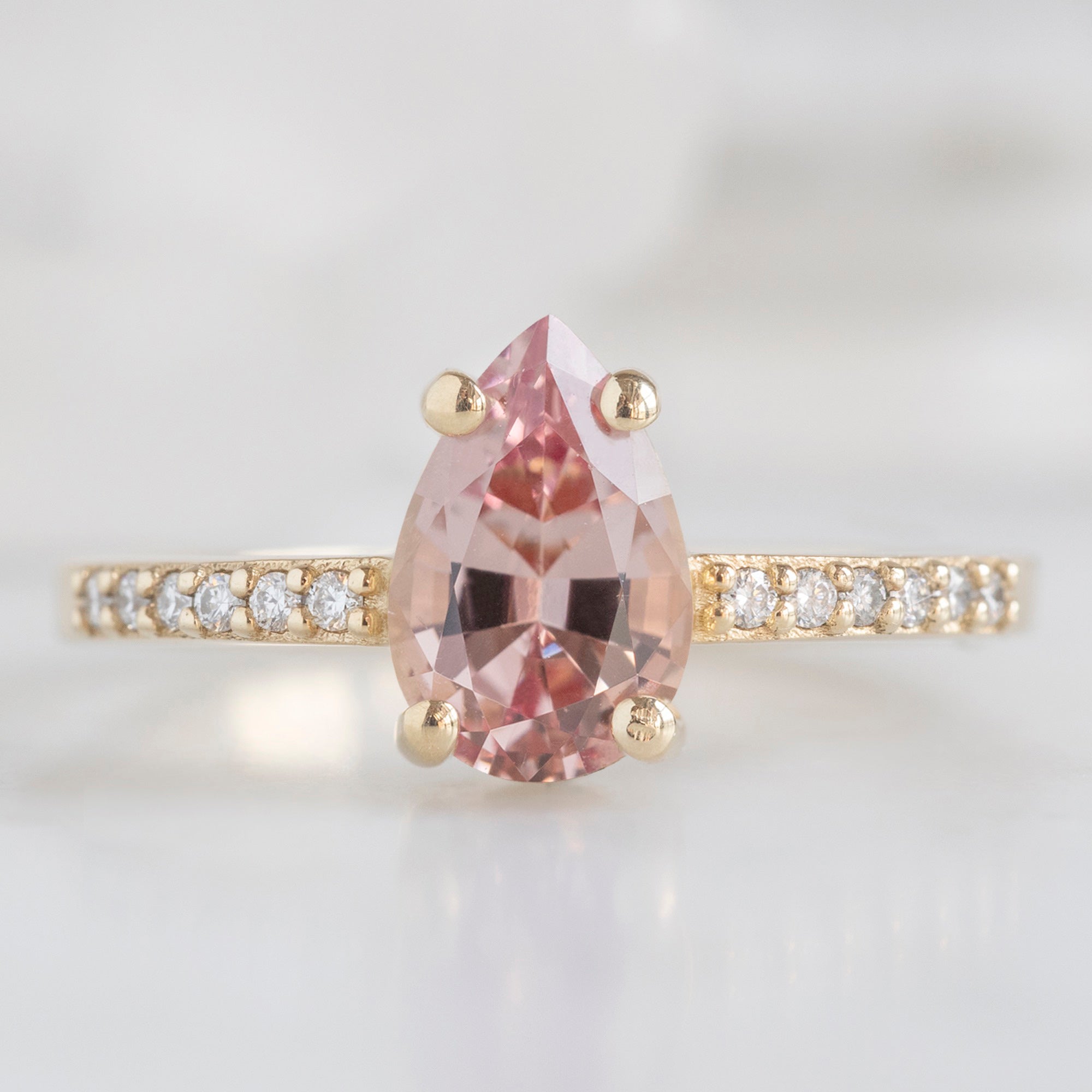 The Willow Ring | 1.00ct Pear Garnet in 14K Yellow Gold
