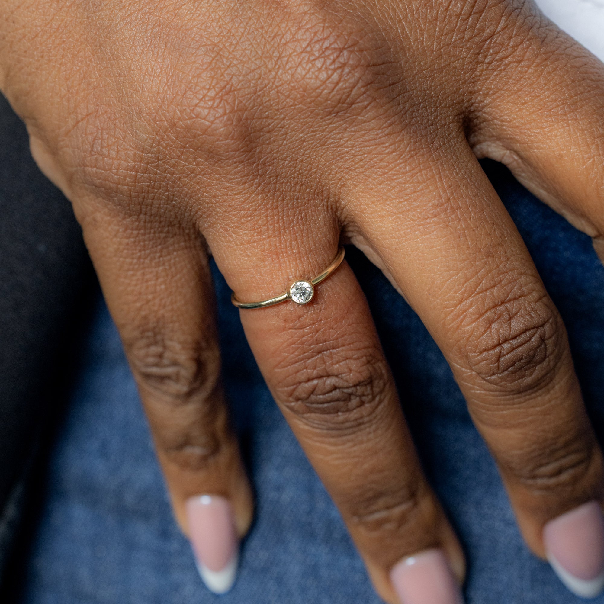 Round Diamond Stacking Ring | Yellow Gold