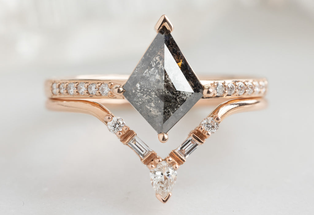 The Willow Ring with a Black Kite-Shaped Diamond with White Diamond Tiara Stacking Band
