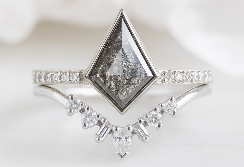 The Willow Ring with a Kite-Shaped Black Diamond with White Diamond Geometric Stacking Band