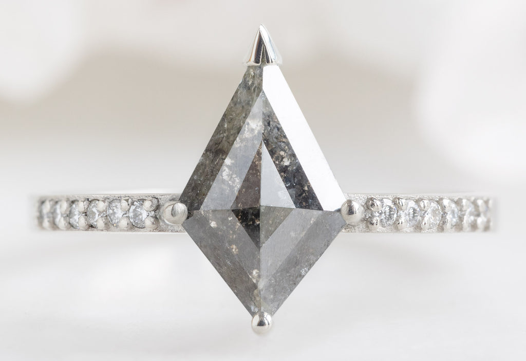 The Willow Ring with a Kite-Shaped Black Diamond