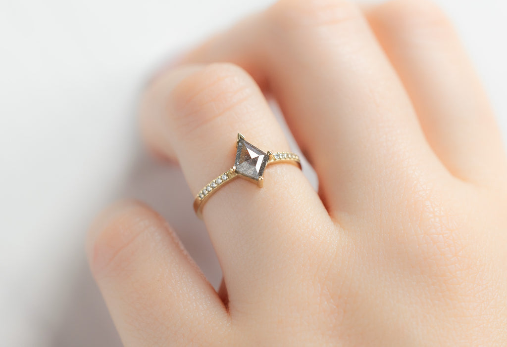 The Willow Ring with a Silvery-Grey Kite Diamond on Model