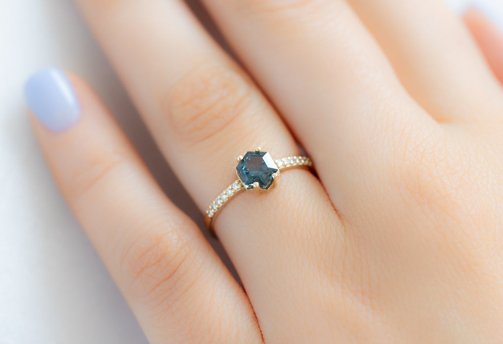 The Willow Ring with a Spinel Hexagon on Model