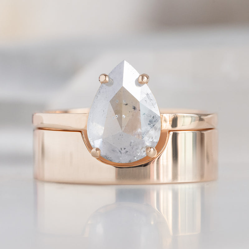 The Unisex Gold Wedding Band Arc Cut Out in 14K Rose Gold Alexis