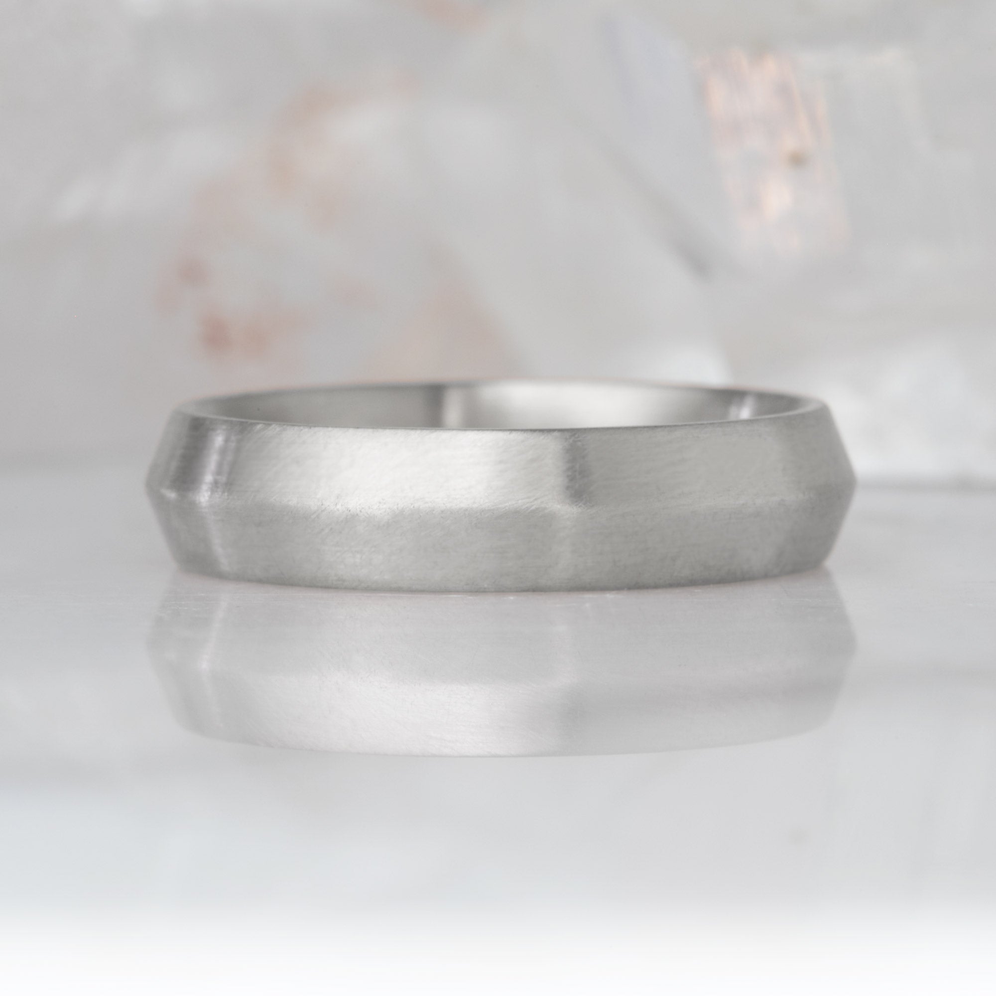 The Knife Edge Gold Wedding Band | Yellow, Rose or White Gold