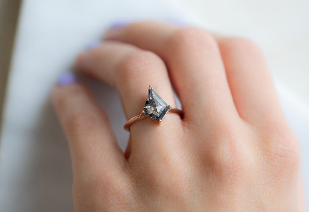 The Sage Ring with a Black Kite Diamond