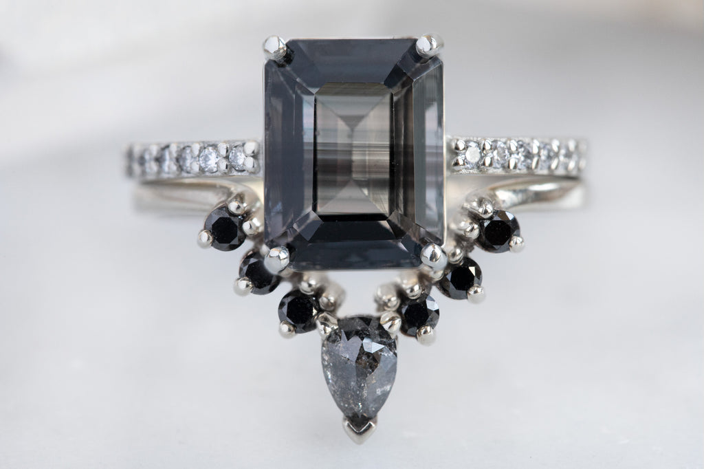 The Willow Ring with an Emerald-Cut Spinel