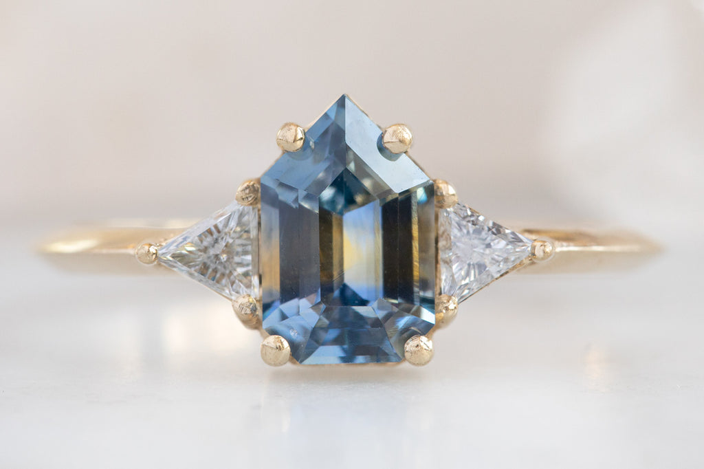 The Jade Ring with a Geometric Sapphire