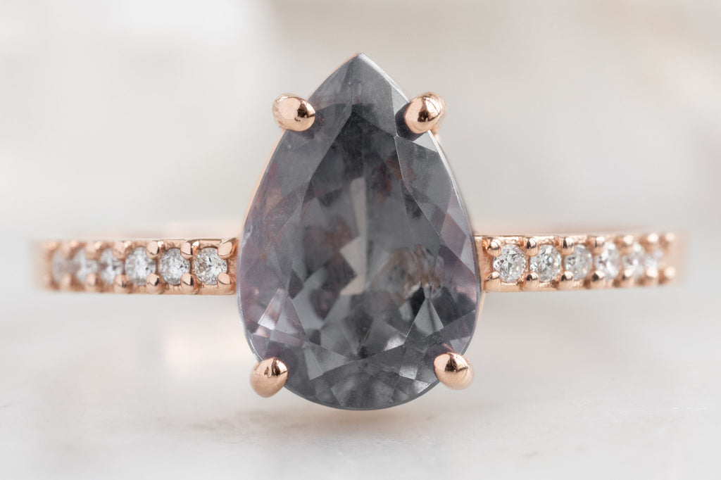 The Willow Ring with a Pear-Cut Grey-Violet Sapphire
