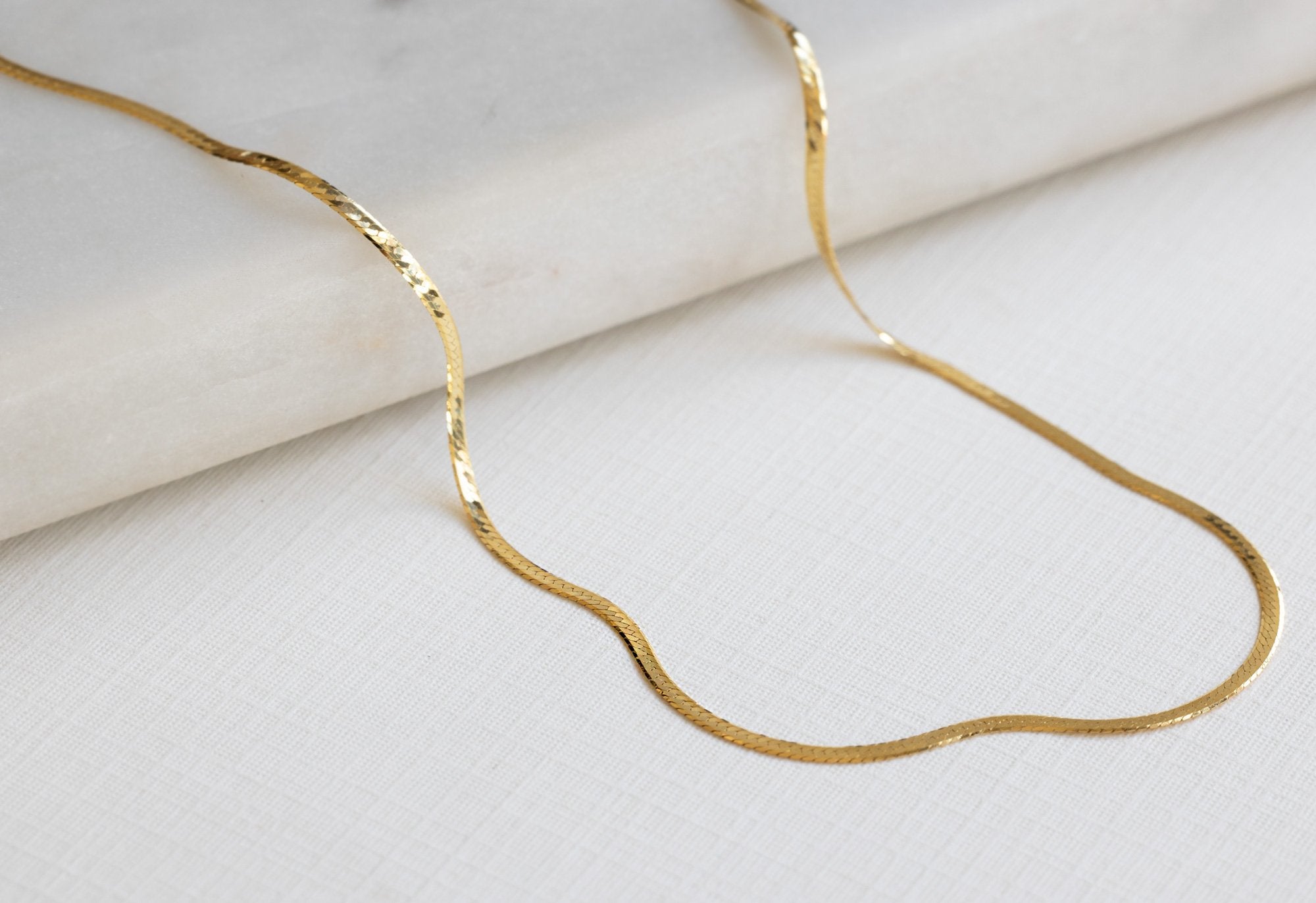 Herringbone Thin Chain – Alex Mika Jewelry