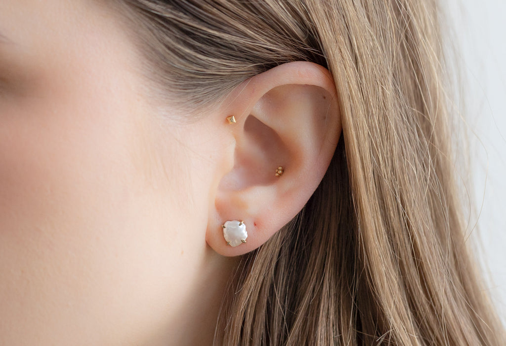 Keshi Pearl Stud Earrings on Model