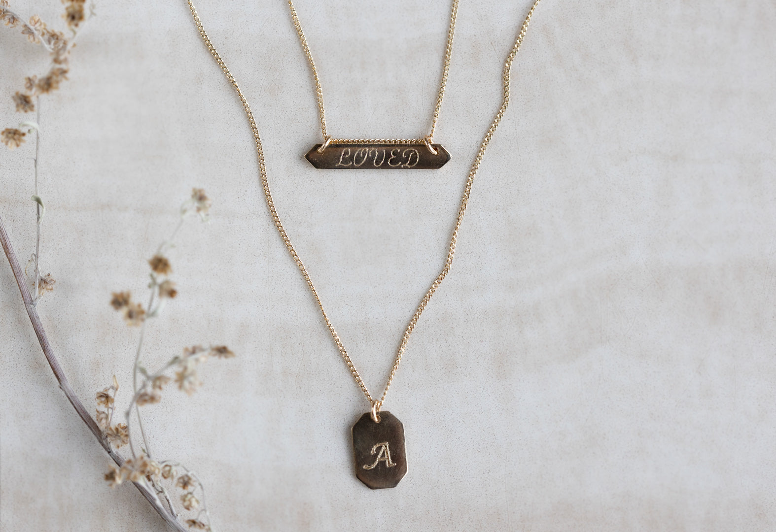 Stella and dot deals engraved bar necklace