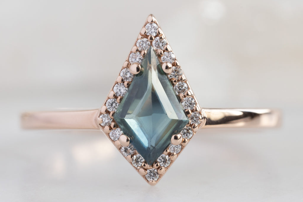 The Dahlia Ring with a Kite-Shaped Montana Sapphire