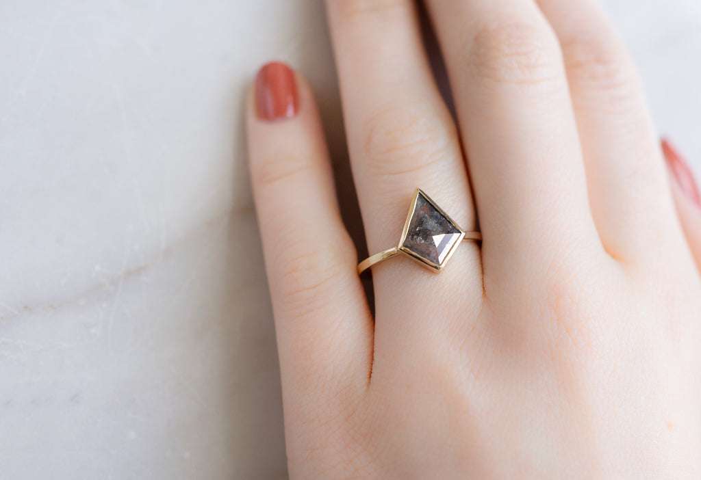 The Hazel Ring with a Salt and Pepper Kite Diamond on Model