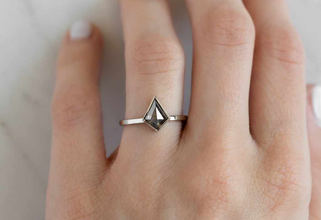 The Hazel Ring with a Salt and Pepper Kite Diamond on Model