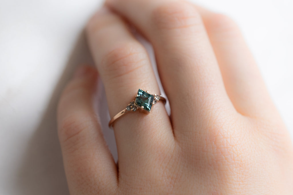 The Ivy Ring With a Montana Sapphire Kite on Model