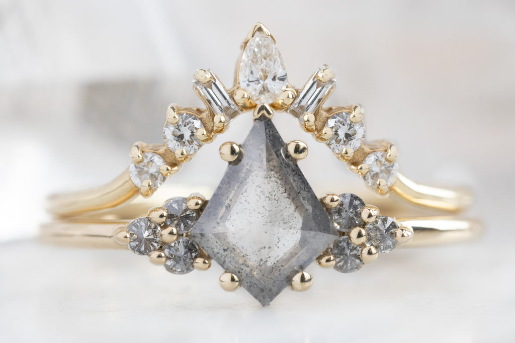 The Ivy Ring with a Silvery-Grey Kite Diamond with Geometric Wedding Band