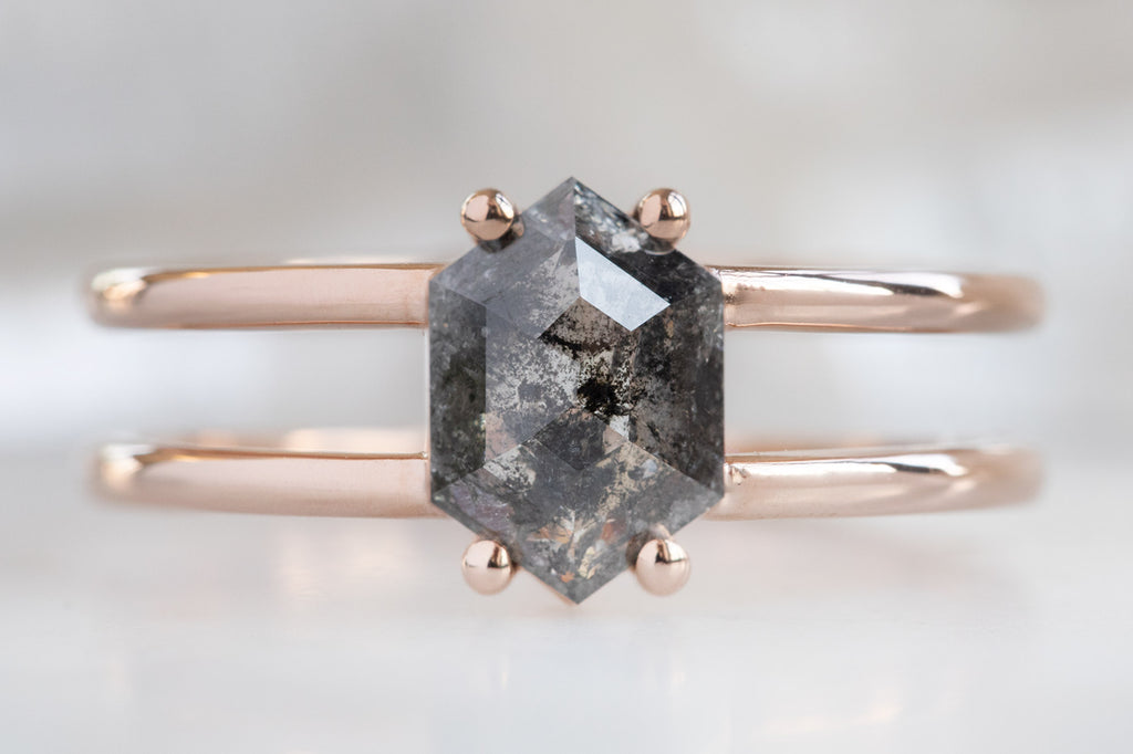 The Poppy Ring with a Black Hexagon Diamond