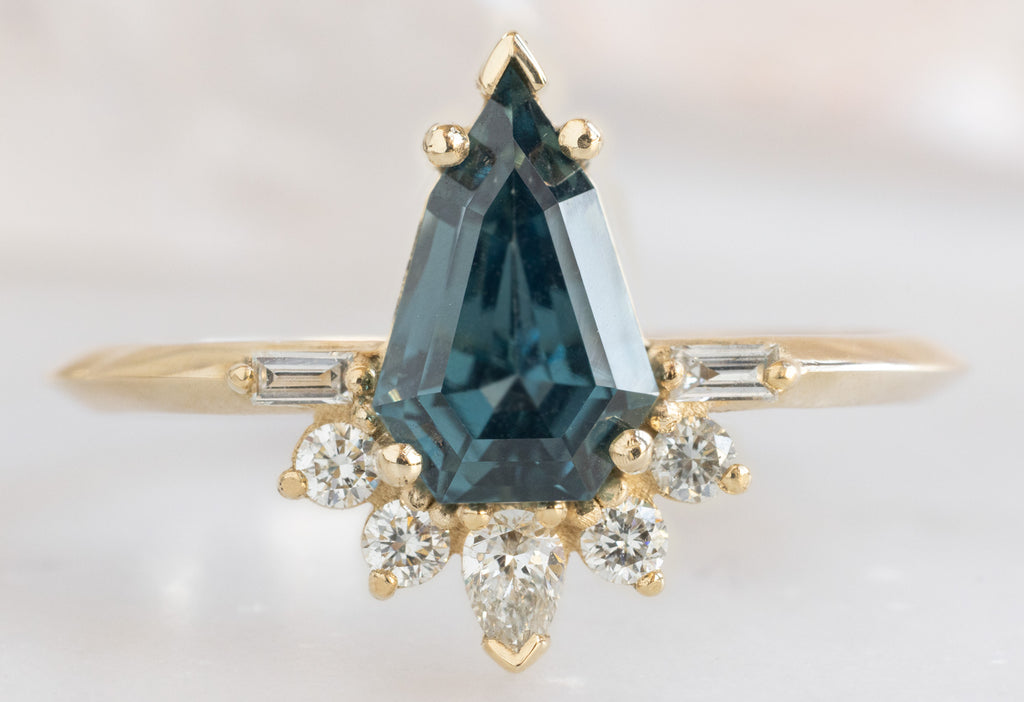 The Post Ring with a Geometric Sapphire