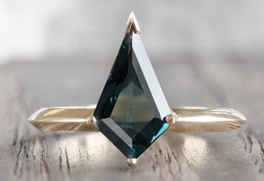 The Sage Ring with a Spinel Kite