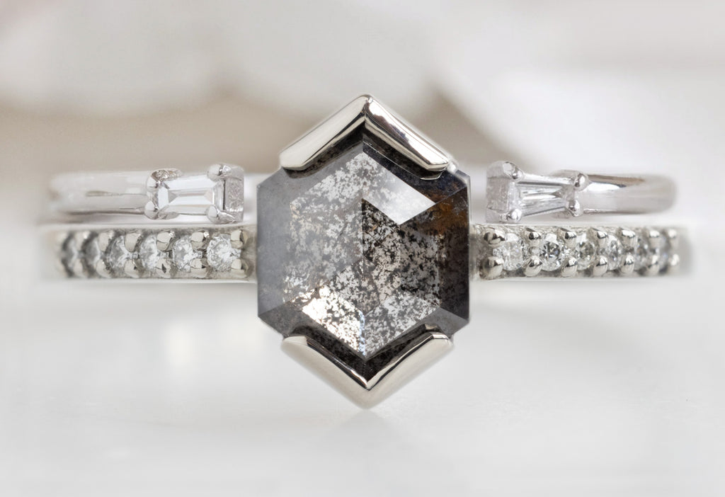 The Willow Ring with a Black Hexagon Diamond