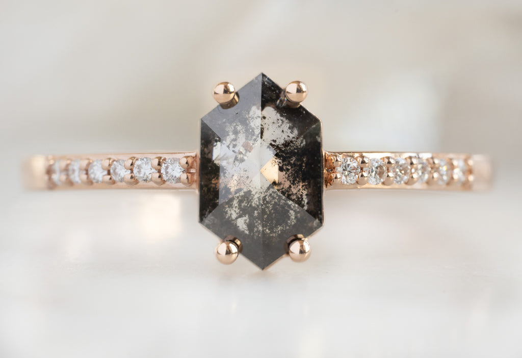 The Willow Ring with a Black Hexagon Diamond