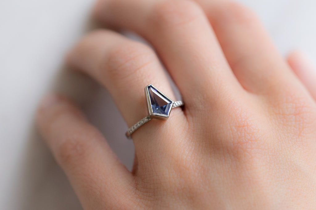 The Willow Ring with a Geometric Tanzanite on Model