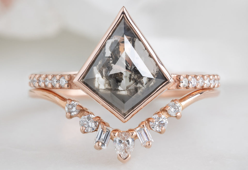 The Willow Ring with a Kite-Shaped Black Diamond with White Diamond Geometric Sunburst Stacking Band