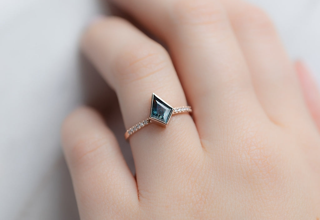 The Willow Ring with a Kite-Shaped Montana Sapphire on Model