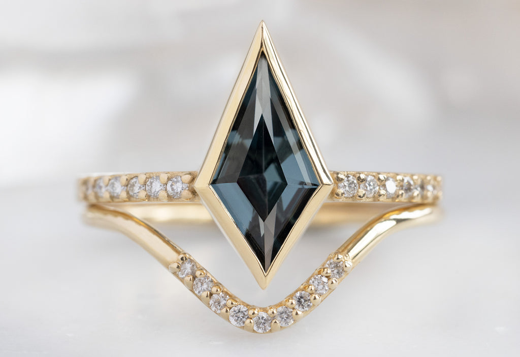 The Willow Ring with a Kite-Shaped Spinel with Pavé Peak Stacking Band