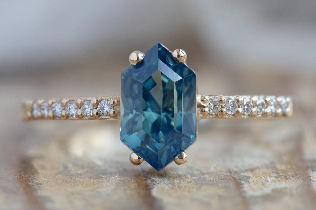 The Willow Ring with a Sapphire Hexagon