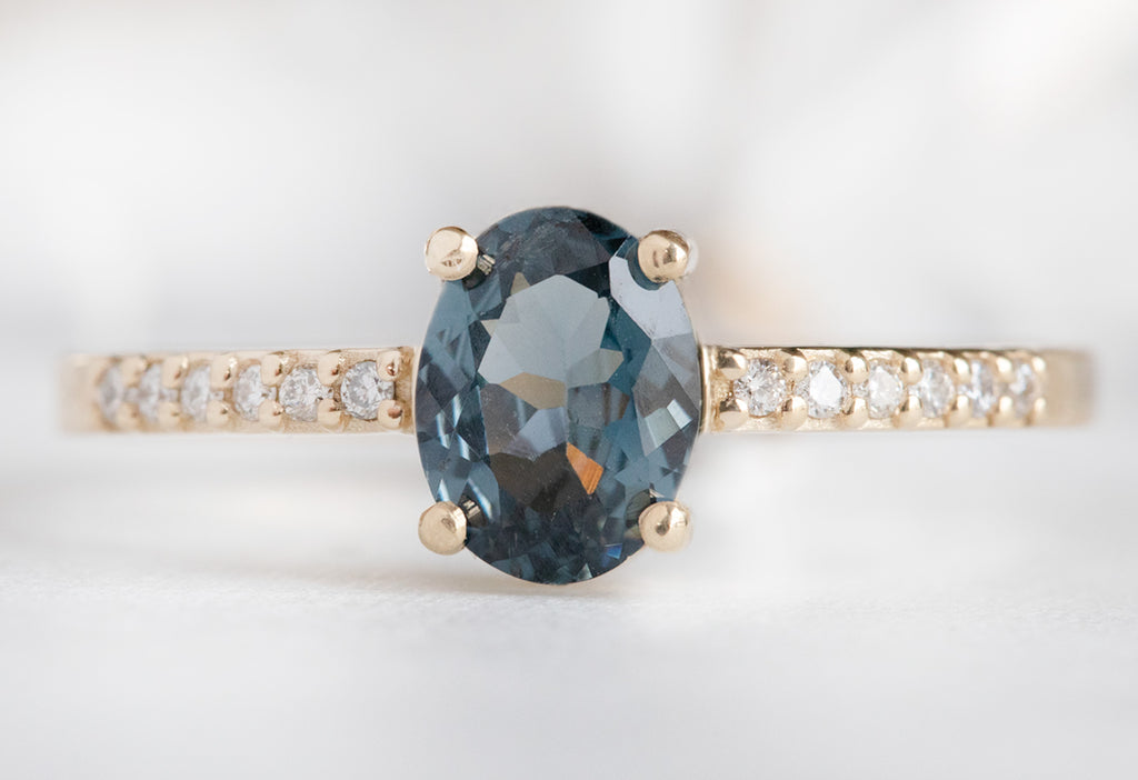 The Willow Ring with an Oval-Cut Spinel
