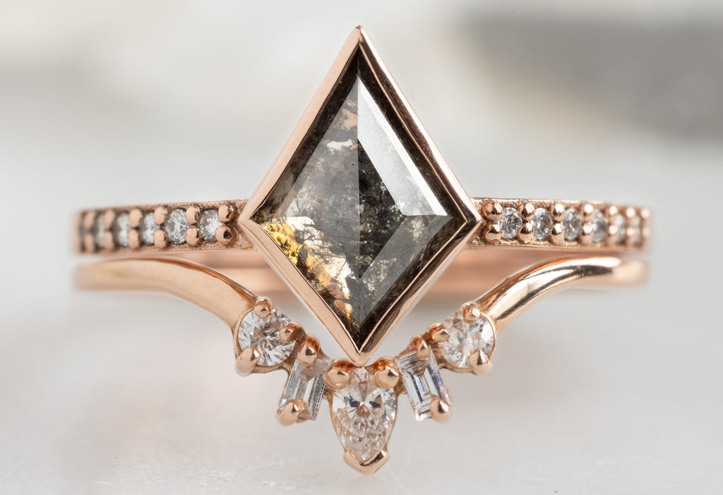 The Willow Ring with a Kite-Shaped Salt and Pepper Diamond