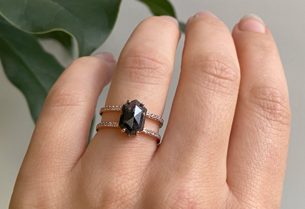 The Poppy Ring with a Black Hexagon Diamond
